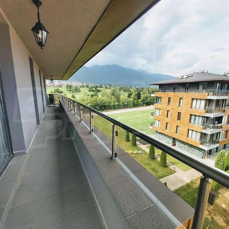 Private Apartment In Aparthotel Cornelia Razlog Exterior foto